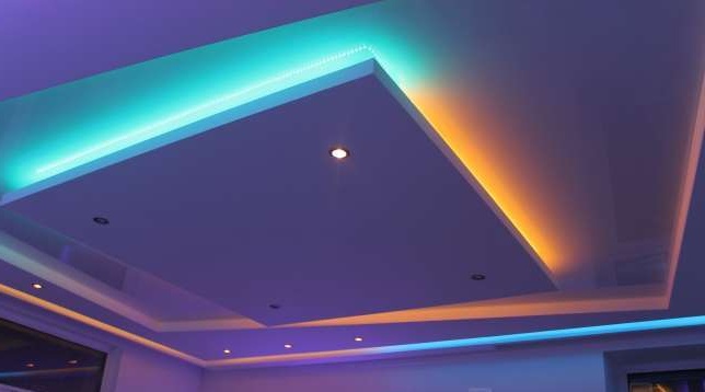 Купить светодиодную ленту потолка
